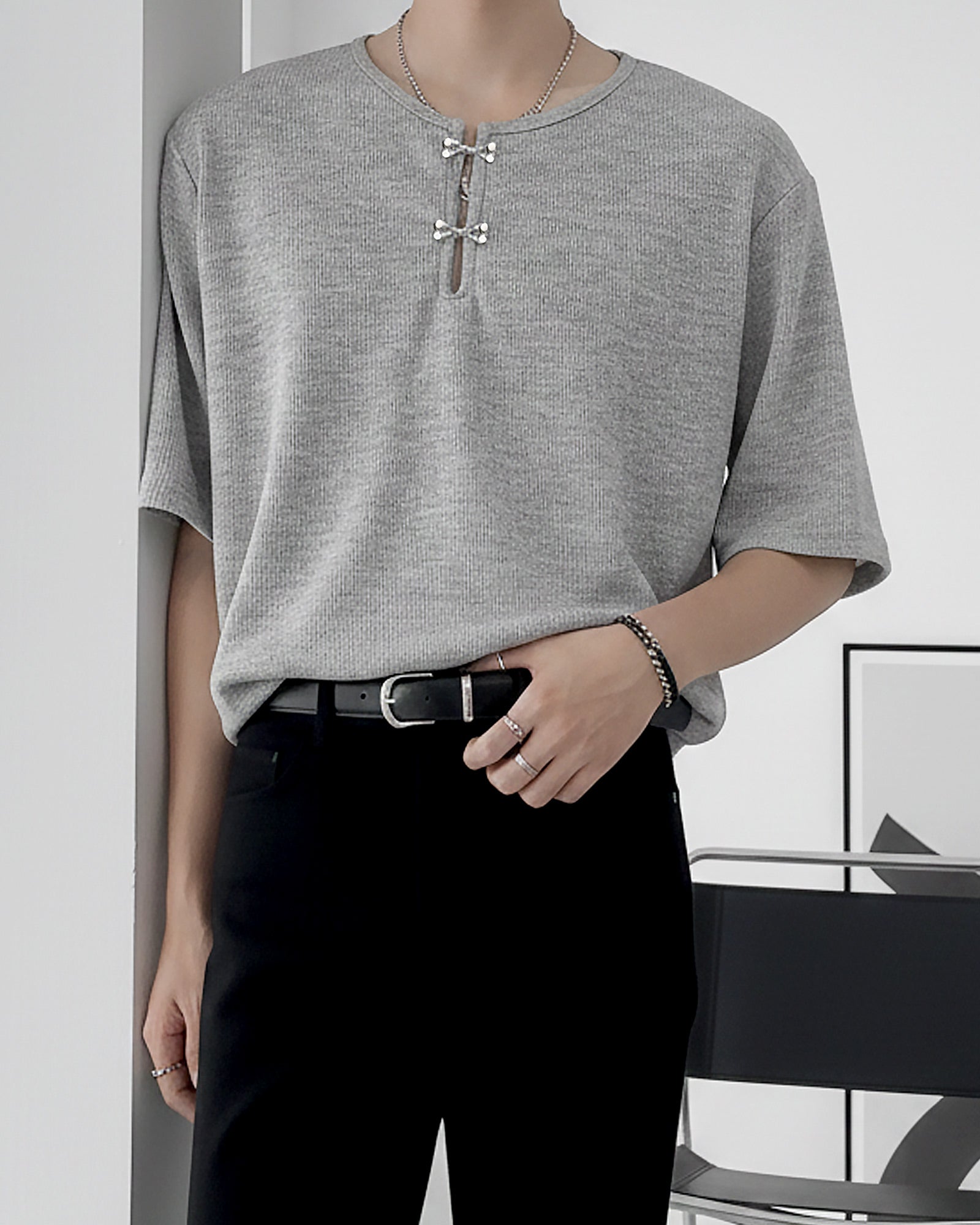 フロントホックスリットネックトップス Ot20135