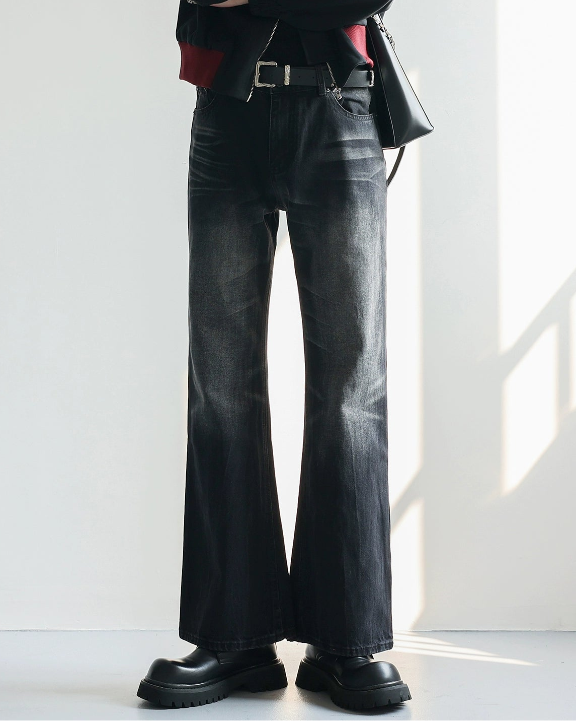 ウォッシュフレアブラックデニム Ot11729