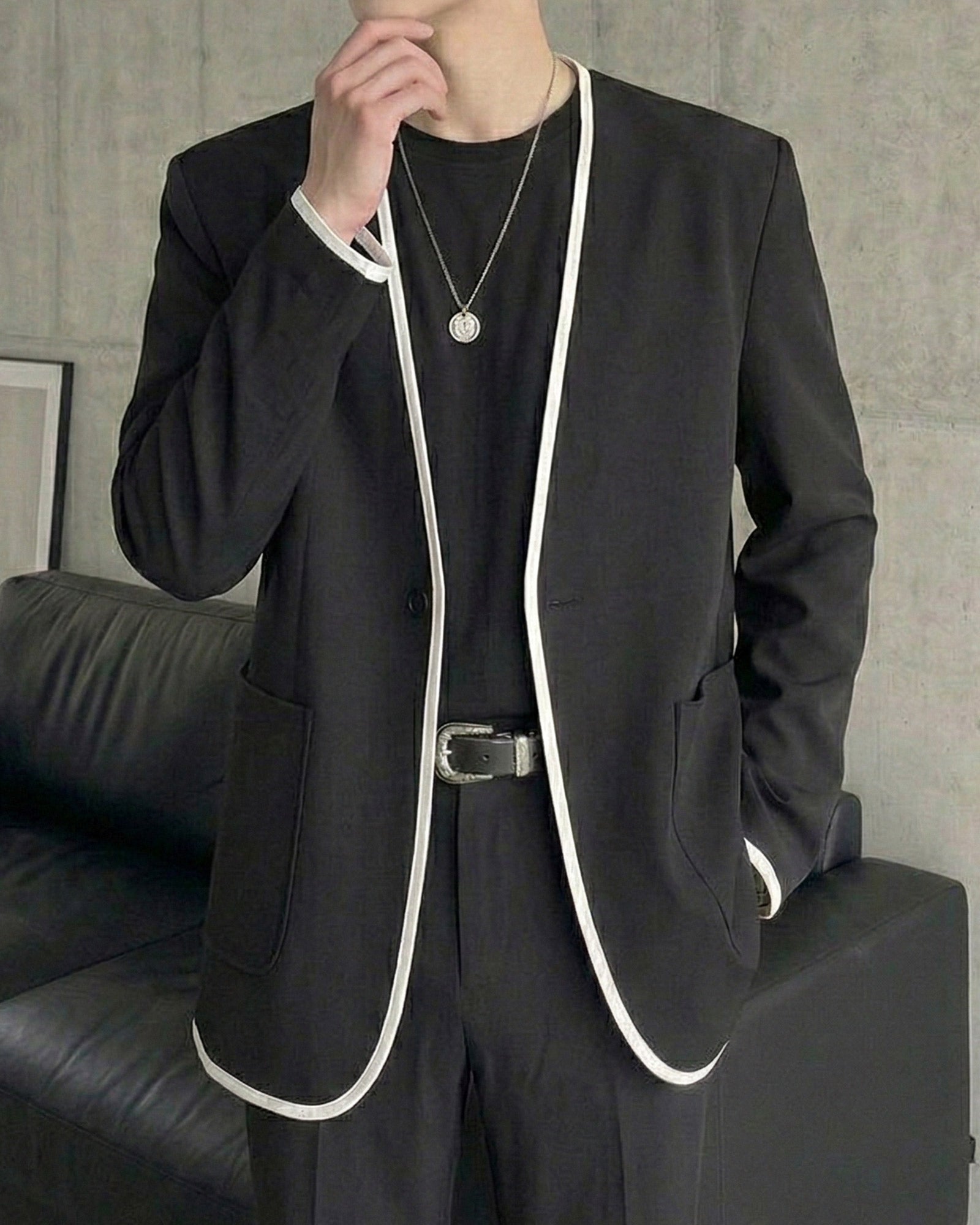 新品✨24aw エムプルミエブラック ブレードパイピングノーカラージャケット 白 パイピングデザインノーカラーライトジャケット Ot30070
