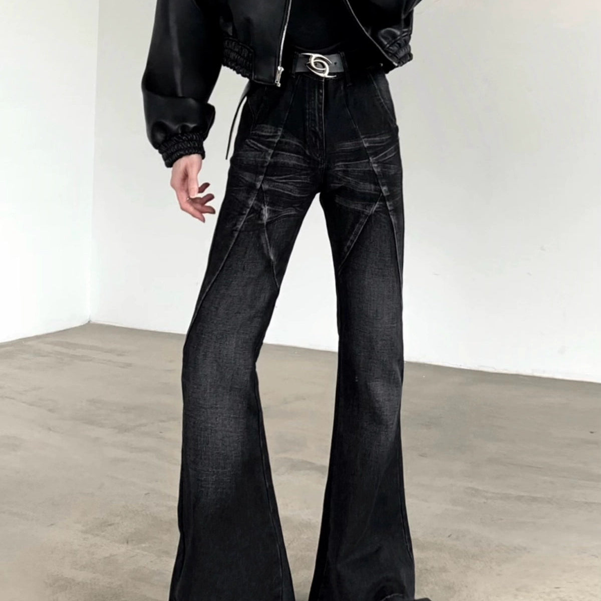 【美品】Glare セミドライ　ブラック/デニム　レディース フレア Jeans - 1978 D-Akemi | ブラック/ ダークグレー | ウィメンズ